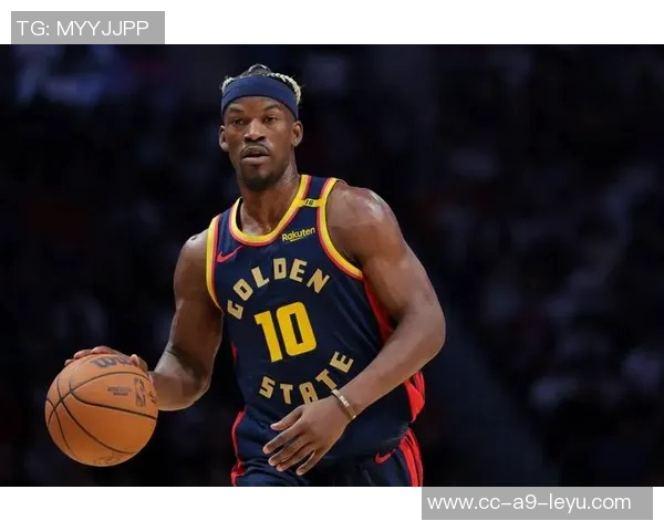 卡莱尔强调巴特勒与库明加组合需全力以赴应对高强度对抗挑战