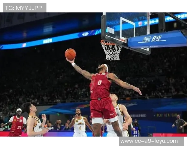 陈盈骏突破防线助攻队友替补策略提升二阵容进攻效率